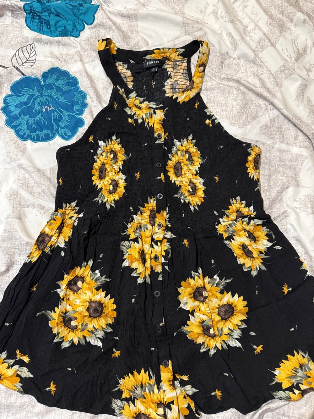 torrid Black Sunflower Button-Front Tank